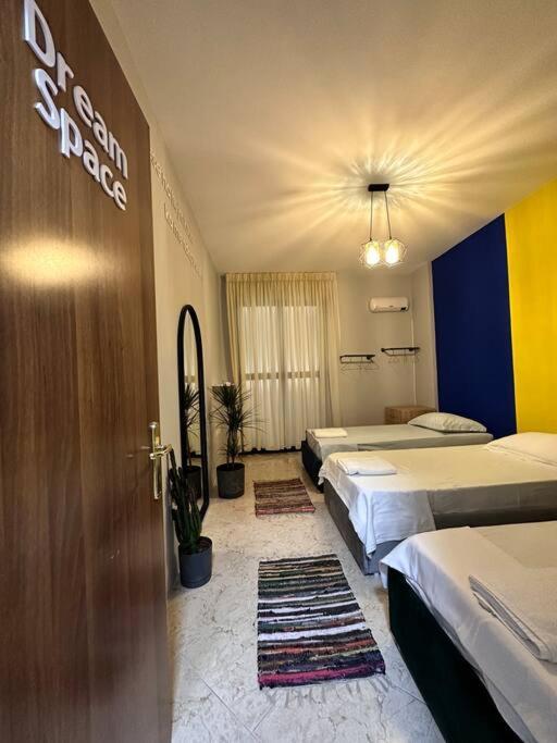 Super House Blloku - 3 Rooms ติรานา ภายนอก รูปภาพ