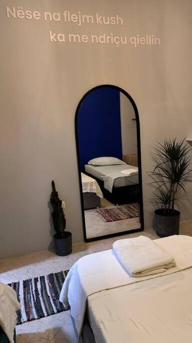Super House Blloku - 3 Rooms ติรานา ภายนอก รูปภาพ