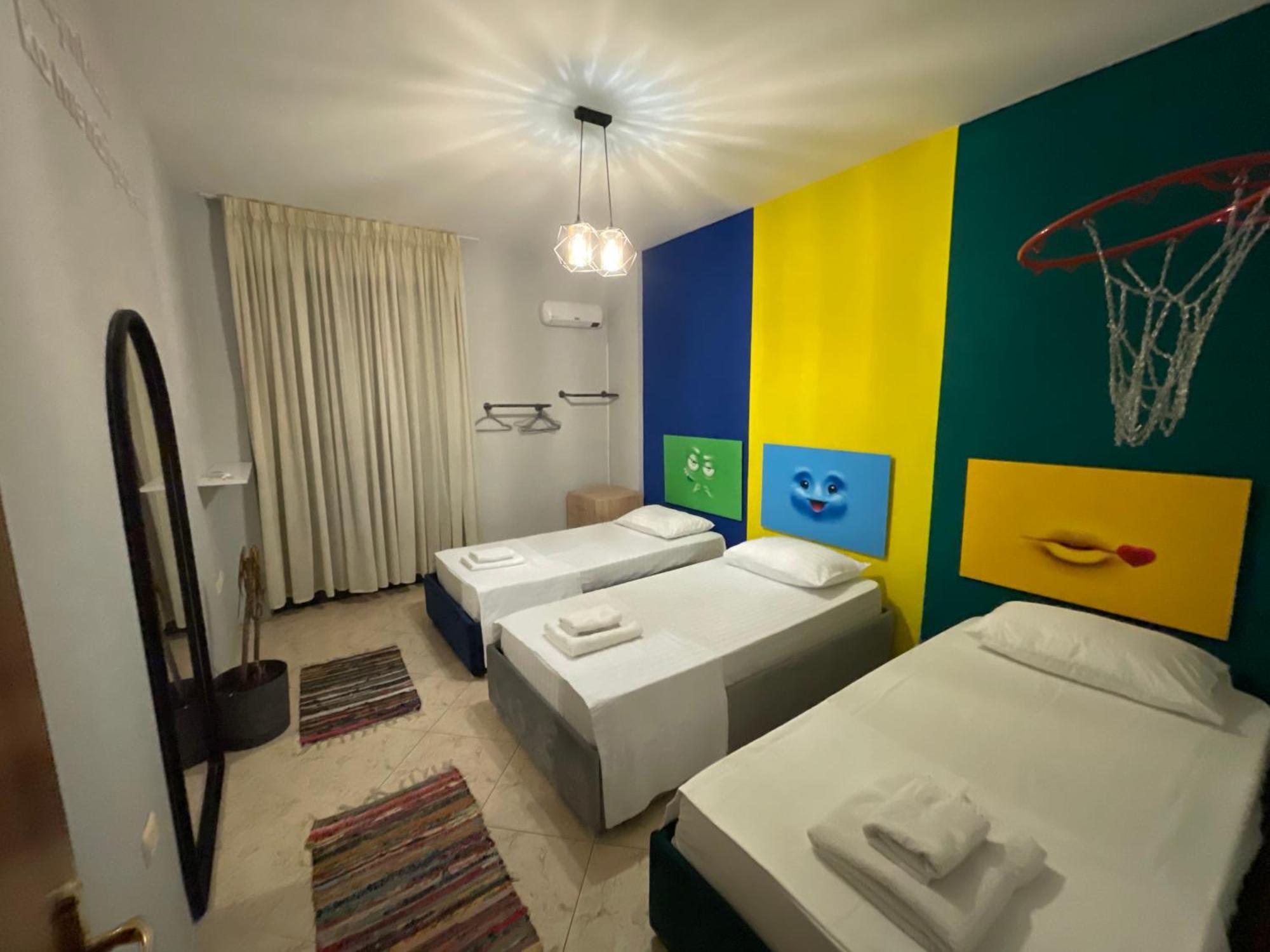 Super House Blloku - 3 Rooms ติรานา ภายนอก รูปภาพ